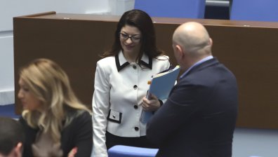 Атанасова: За мен се каза доста, но съм градила име на независим и некорумпиран политик