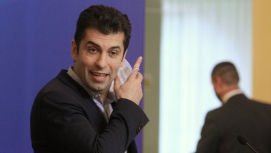 Петков: Най-голямата подкрепа е, че държим цената на тока, не става с магическа пръчка