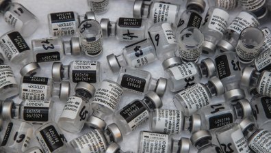 Превръщат "Стад дьо Франс" в огромен център за ваксинация