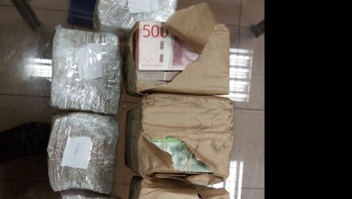 Митнически служители хванаха недекларирана валута за над 1 млн. лв. на "Дунав мост" 2