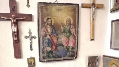 29 икони, старинни монети и Евангелие: ГДБОП с находка в дома на харманлиец (+СНИМКИ)