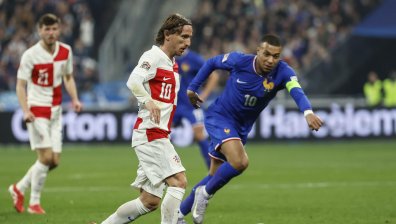 Франция удари Хърватия с дузпи и влезе в Топ 4 на Лигата на нациите
