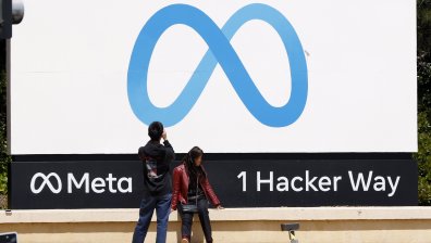 Европейската комисия глоби Meta с близо 800 млн. евро