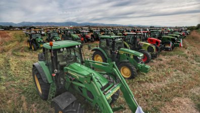 МС приема земеделците на фона на продължаващите протести