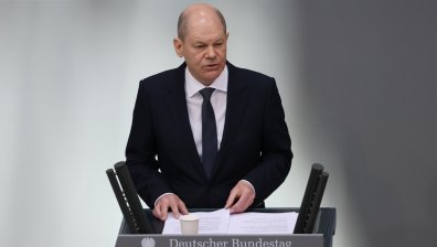 Шолц: Путин унищожава бъдещето на Русия, офанзивата в Украйна няма напредък
