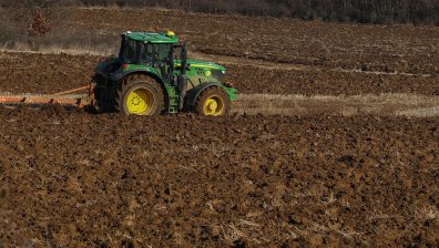 Протестиращи земеделци и горски блокират път Е-79 край Кресна