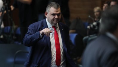 Делян Пеевски: Няма да позволя да тресат страната, Румен Радев да си направи партията