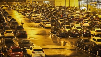 Хората над 50 години - основни клиенти на новите автомобили