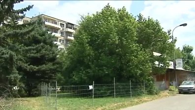 Няма минаване: Междублоково пространство в софийския ''Младост" се оказва частен имот