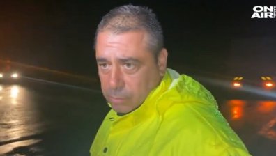 Шофьор загина при челен удар на бус и лек автомобил край Велико Търново