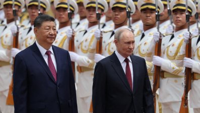 Си Дзинпин посрещна Путин с военни почести в Пекин: "Китай и Русия трябва да си помагат"