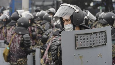 Близо 8000 души са задържани заради безредиците в Казахстан