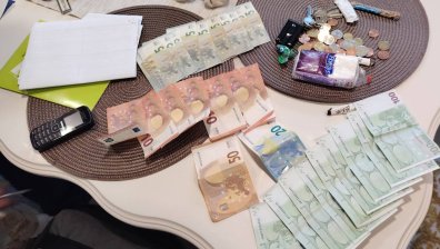 Арести на ало измамници в България при съвместна акция с Румъния