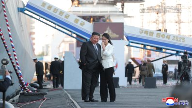 Ким Чен Ун побесня, Пхенян не успя да пусне боен кораб на вода