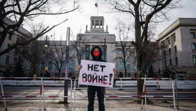 Германските власти възнамеряват да изгонят от страната до 100 руски дипломати