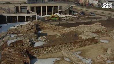 Столична община назначи проверка на разкопания имот в центъра на София