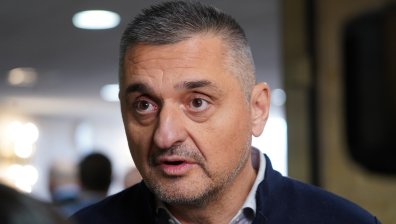 Кирил Добрев за оставката на Нинова: Поредното шоу, тя отдавна не разговаря с ветераните