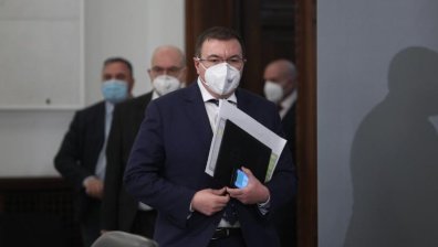 Проф. Ангелов: Кризата от надигащата се Ковид-19 вълна се задълбочава