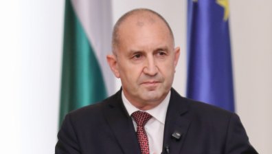 Пробойните в кабинета на Радев: Съмнения около няколко министерства