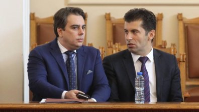 Петков и Василев: Не сме месии! Не казваме, че от водата ще направим вино