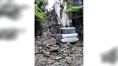 Бурята в Дупница разруши улица, наводни къщи и скандализира граждани