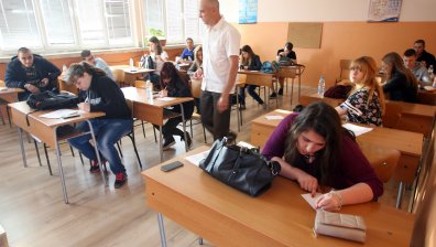 МОН плаща за допълнителни изследвания на учителите, преболедували Ковид-19