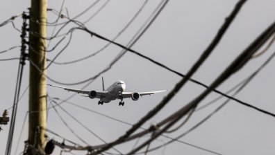 Самолет се разби на магистрала в Ню Йорк и взе жертва