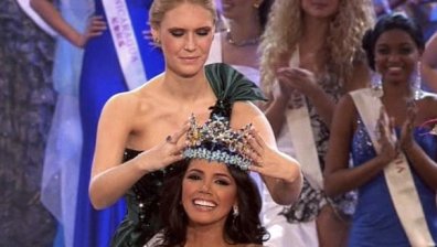 Венецуелката Ивиън Калванаде е Мис Свят 2011