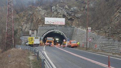 Ограничават движението през "Кривия тунел" в Кресненското дефиле