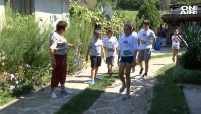 Десетки деца опознаваха селския живот в село Новаковци