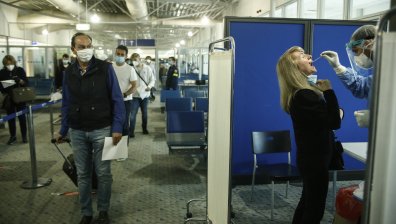 Огнище на Ковид-19 пламна в Гърция до българската граница