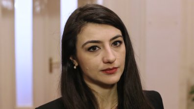 Експертиза определя дали ще обвиняват Лена Бориславова за "Корал"