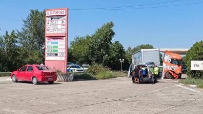 22-годишна жена загина при катастрофа между ТИР и лек автомобил на Е-79