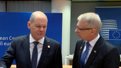 Шолц към премиера Денков: Германия иска България в Еврозоната