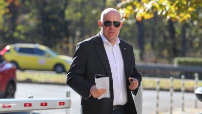 Гешев: Съдебната и изпълнителната власт правят каквото им се каже от тройната коалиция