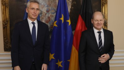 Столтенберг: Не е късно Русия да промени курса си, спрете да се подготвяте за война