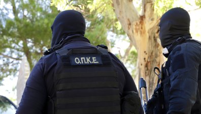 Екшън с българи в Гърция: Замесени в трафик на хора, проституция, отвличания