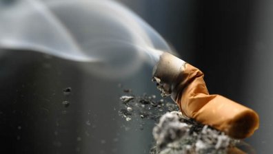 Русия също забрани пушенето на закрито