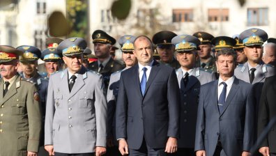 Президентът Радев на празника на авиацията и ВСС	