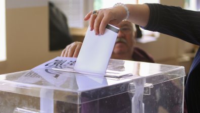 64 партии и 8 коалиции се регистрираха в ЦИК за местните избори