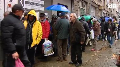 За втора година ресторант раздава безплатна храна на бедните