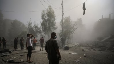 Масиран обстрел срещу Газа: Бомбардираха домовете ни без предупреждение