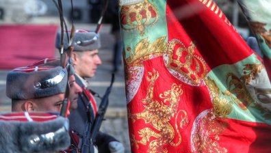 Водосвет на бойните знамена на Йордановден (СНИМКИ)