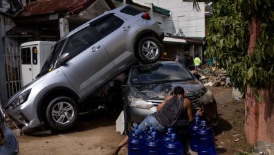 Тайфунът "Калмаеги" във Филипините уби най-малко 66 души