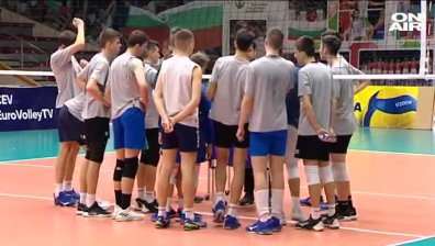 Окончателно: Прекратиха волейболните първенствата за мъже и жени