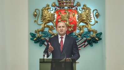 Радев: Легитимността на всеки избор се състои в масовия вот на гражданите