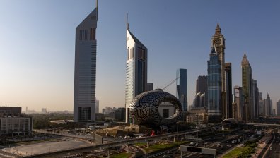 Дубай затваря баровете си до края на февруари заради коронавируса