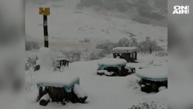 Сняг заваля на "Петрохан", проливни дъждове се очакват в цялата страна (+ВИДЕО)