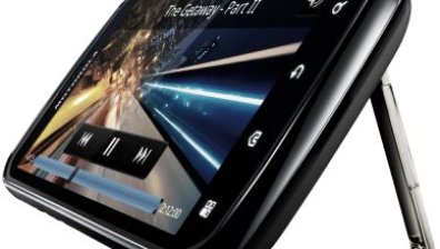 Индустрията реагира противоречиво на сливането на Google с Motorola