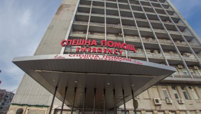 Защо не е редно толкова много болници да обслужват пациенти с Ковид-19